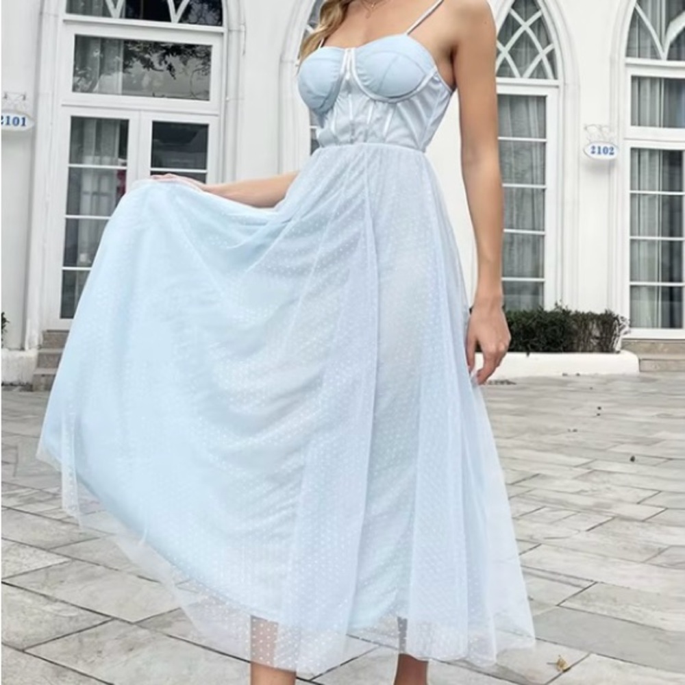 Elegant Light Blue Spaghetti Strap Midi Dress